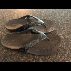 Woman’s crocs flip flops